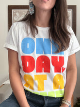 Cargar imagen en el visor de la galería, One day at a time
